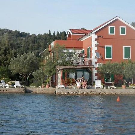 Apartments By The Sea Blace, Neretva Delta - Usce Neretve - 16068 Eksteriør billede