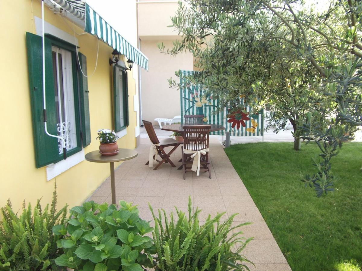 Apartments By The Sea Blace, Neretva Delta - Usce Neretve - 16068 Eksteriør billede